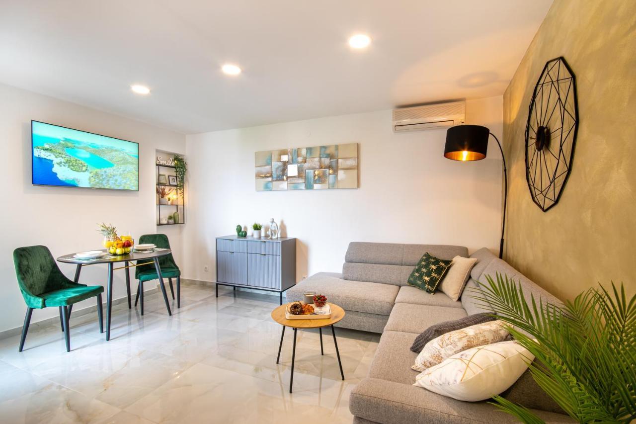 Apartments Klement Brela Zewnętrze zdjęcie