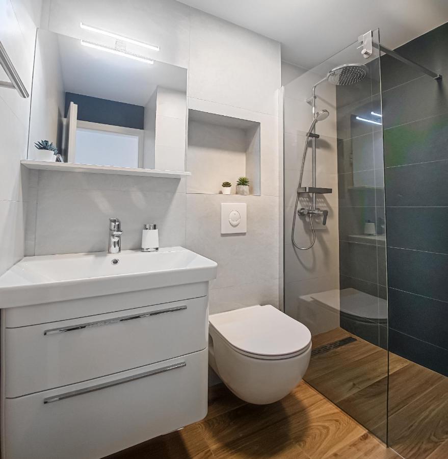 Apartments Klement Brela Zewnętrze zdjęcie