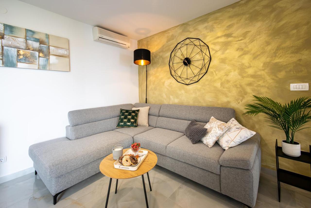 Apartments Klement Brela Zewnętrze zdjęcie
