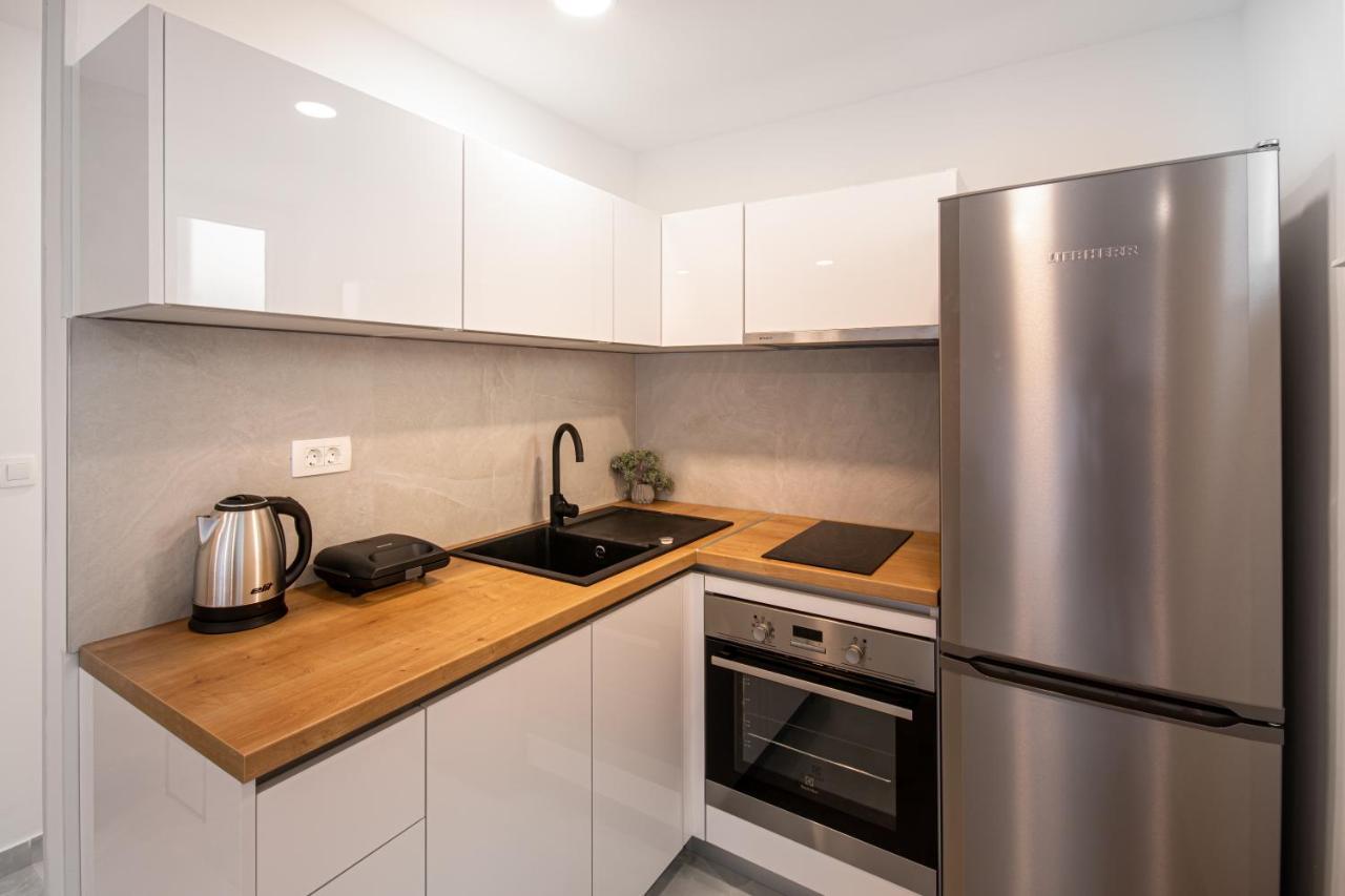 Apartments Klement Brela Zewnętrze zdjęcie