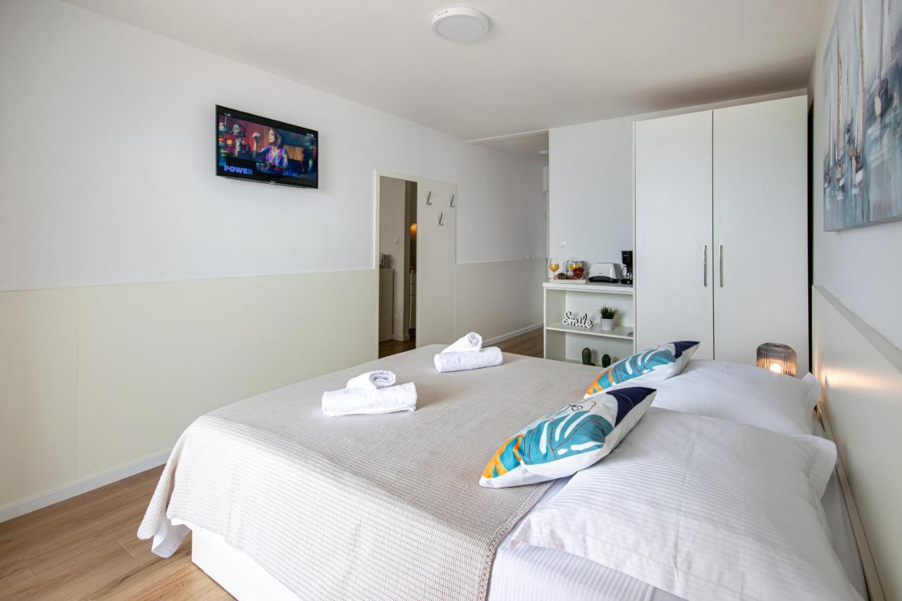 Apartments Klement Brela Zewnętrze zdjęcie