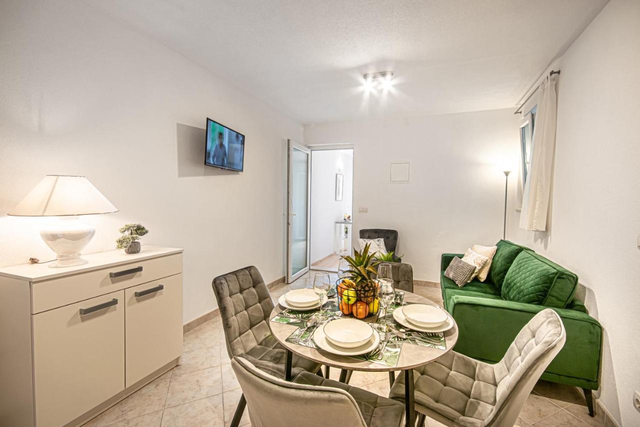 Apartments Klement Brela Zewnętrze zdjęcie