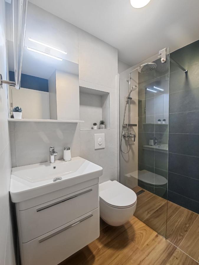 Apartments Klement Brela Zewnętrze zdjęcie